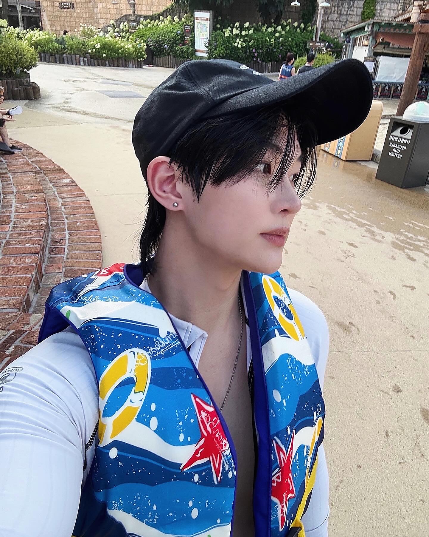 4개 제품으로 완성한 오늘의 데일리룩
