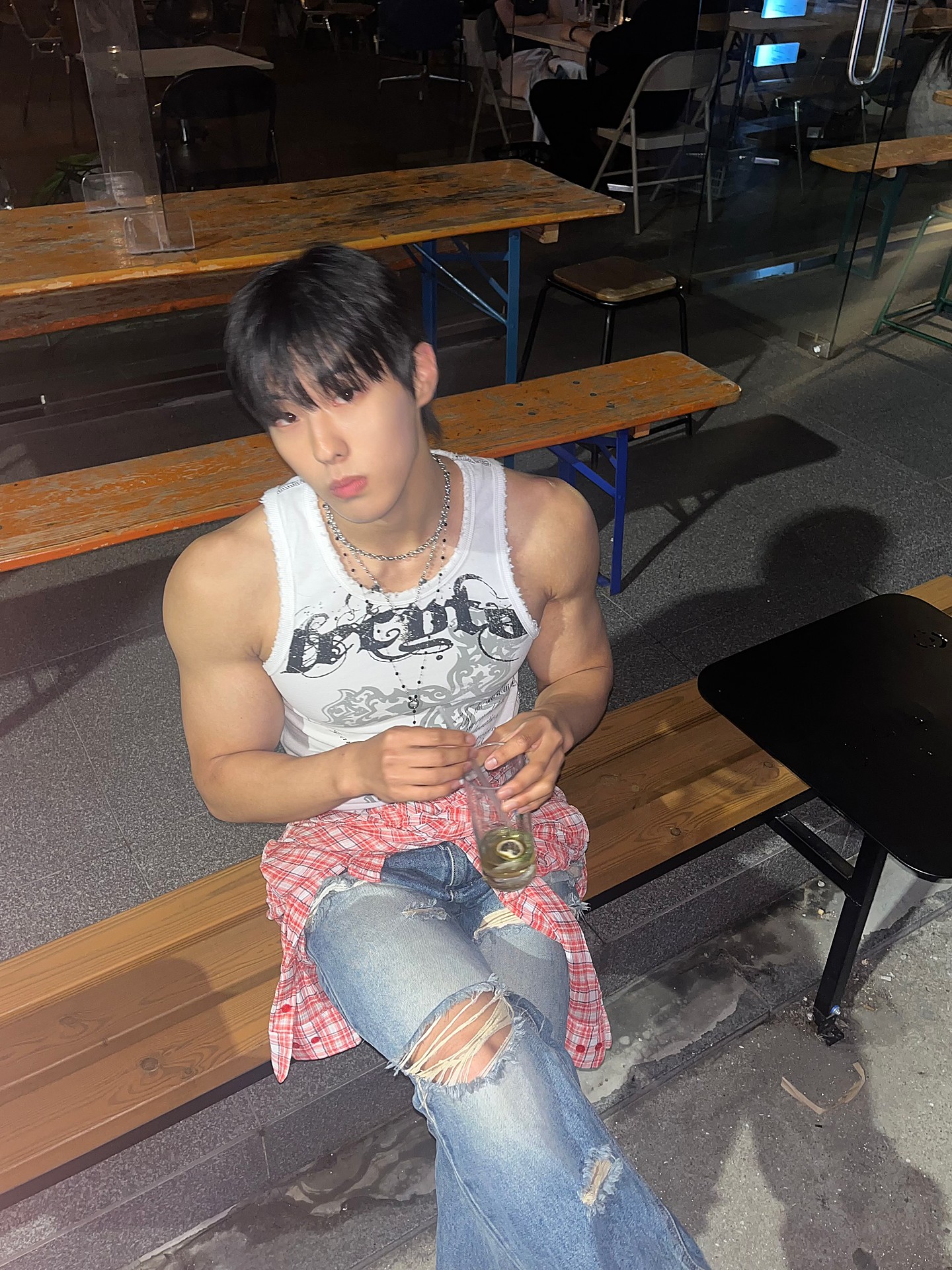 4개 제품으로 완성한 오늘의 데일리룩