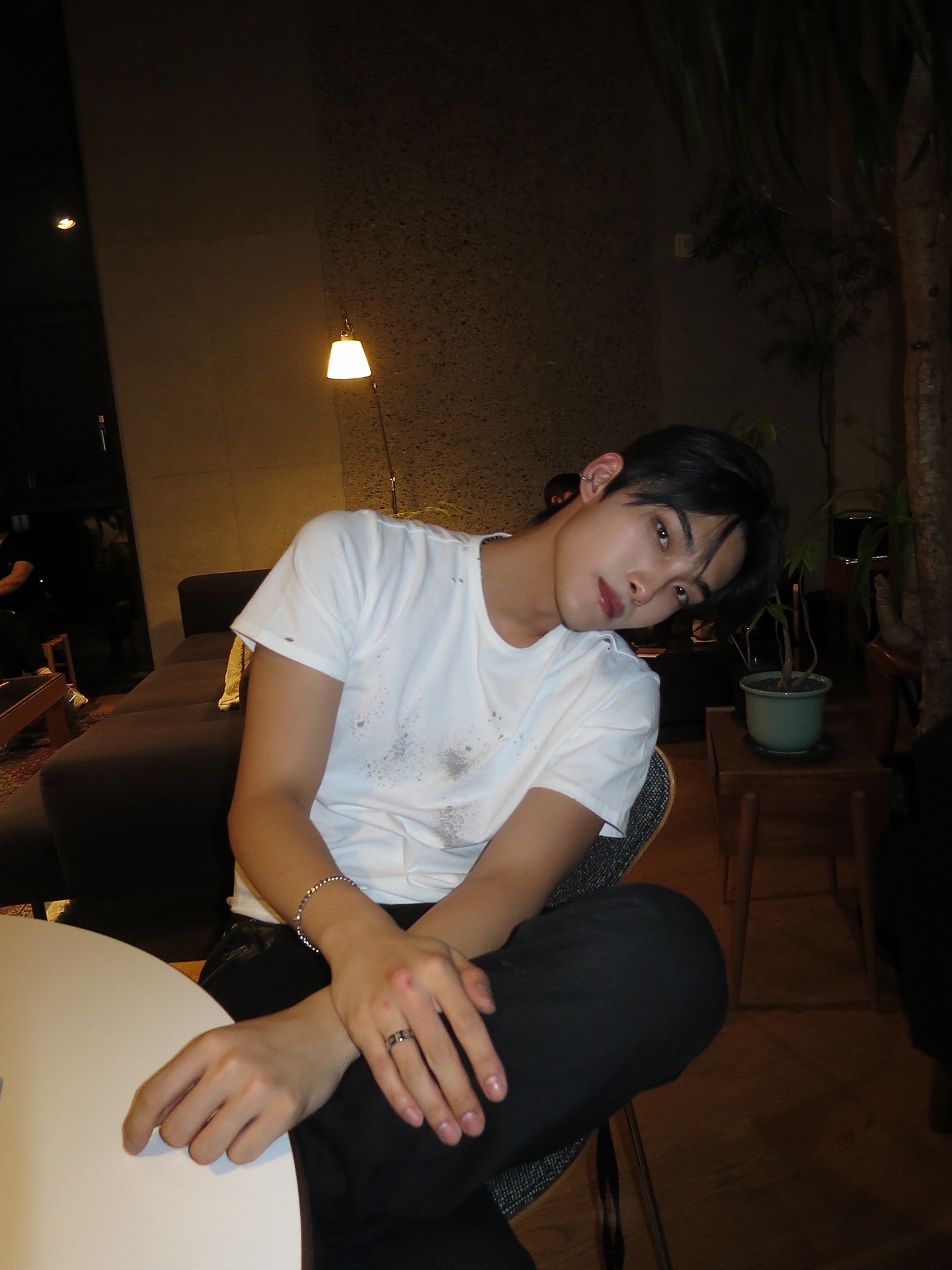 4개 제품으로 완성한 오늘의 데일리룩