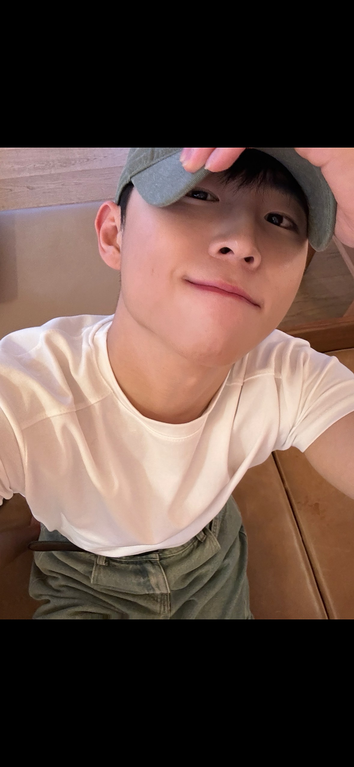 4개 제품으로 완성한 오늘의 데일리룩